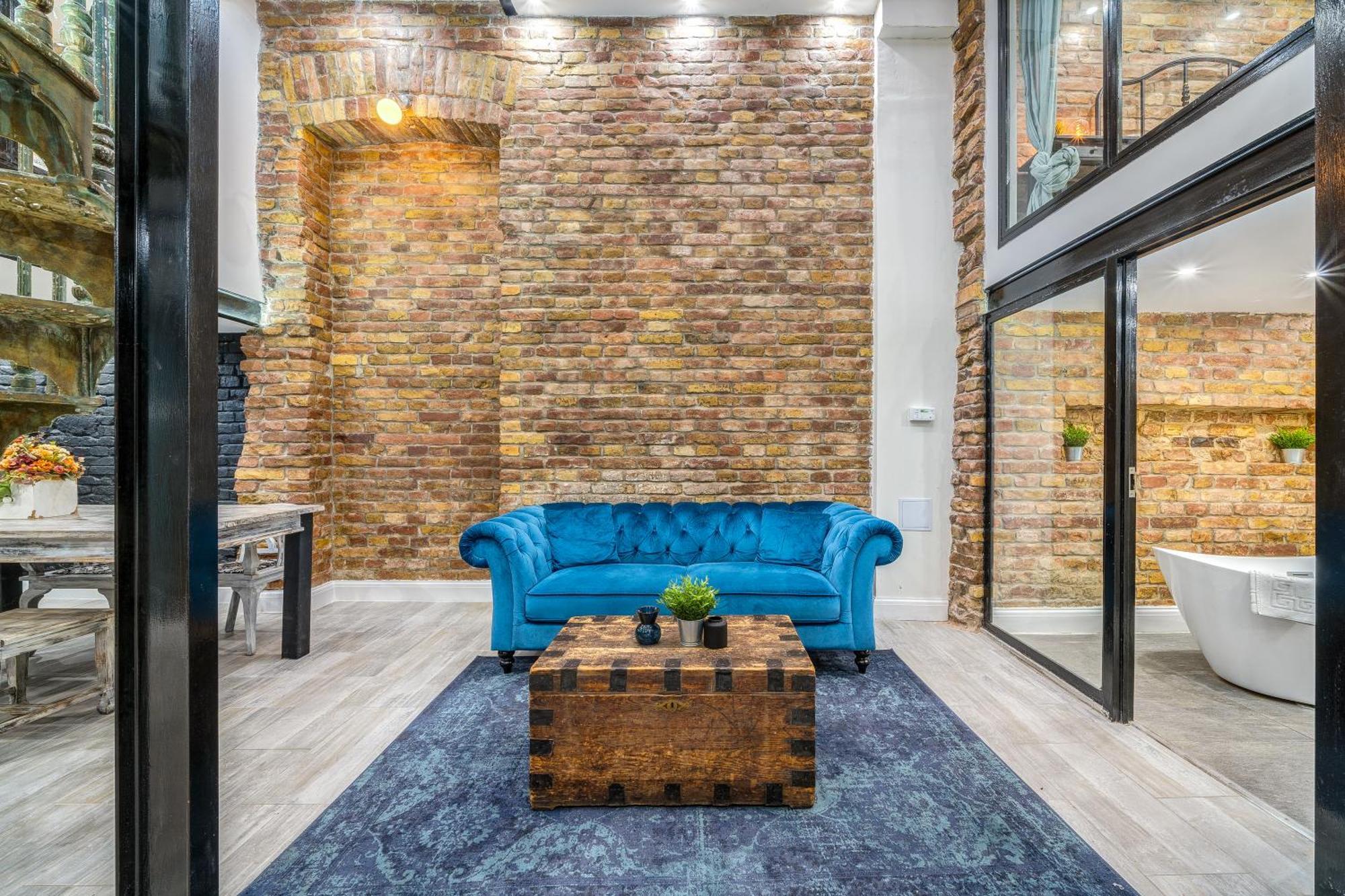 Center Loft Haven: Modern Elegance Apartament Budapesta